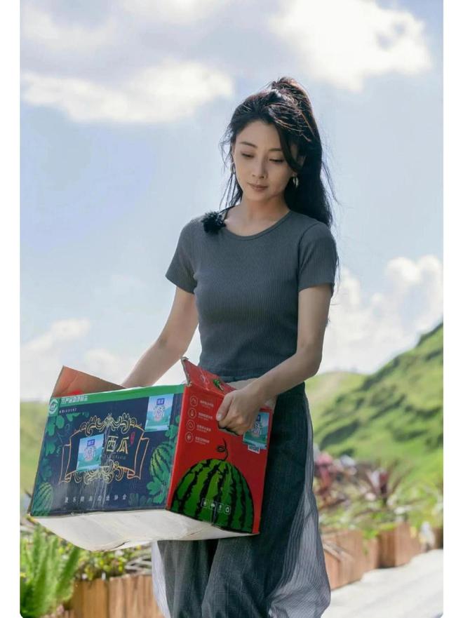 ！很值得中年女性借鉴时尚、优雅还减龄瓦力游戏试玩被45岁殷桃