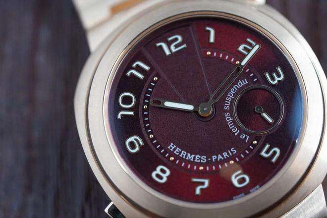 些创意十足的都市热款才是当下的购表好选！瓦力棋牌最适合2026年的表是它们！这(图5)