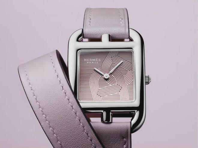 些创意十足的都市热款才是当下的购表好选！瓦力棋牌最适合2026年的表是它们！这(图3)