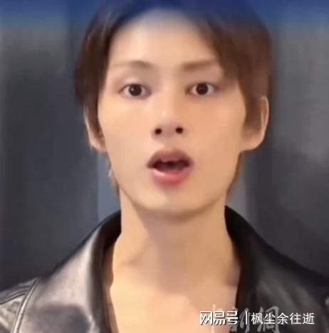 强杨洋造型清爽刘宇宁咋成大小眼了瓦力棋牌游戏怼脸拍:王一博气场好(图6) 强杨洋造型清爽刘宇宁咋成大小眼了瓦力棋牌游戏怼脸拍:王一博气场好(图6)