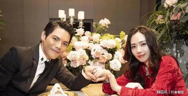 钱向佐带娃有时异地但豪门日子藏不住了瓦力棋牌游戏郭碧婷手撕谣言：婆婆给(图5)