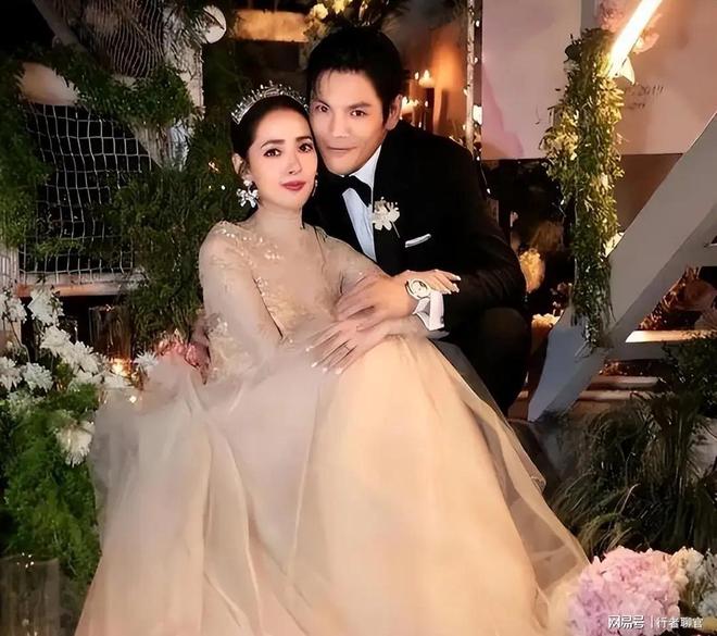 钱向佐带娃有时异地但豪门日子藏不住了瓦力棋牌游戏郭碧婷手撕谣言：婆婆给(图12)