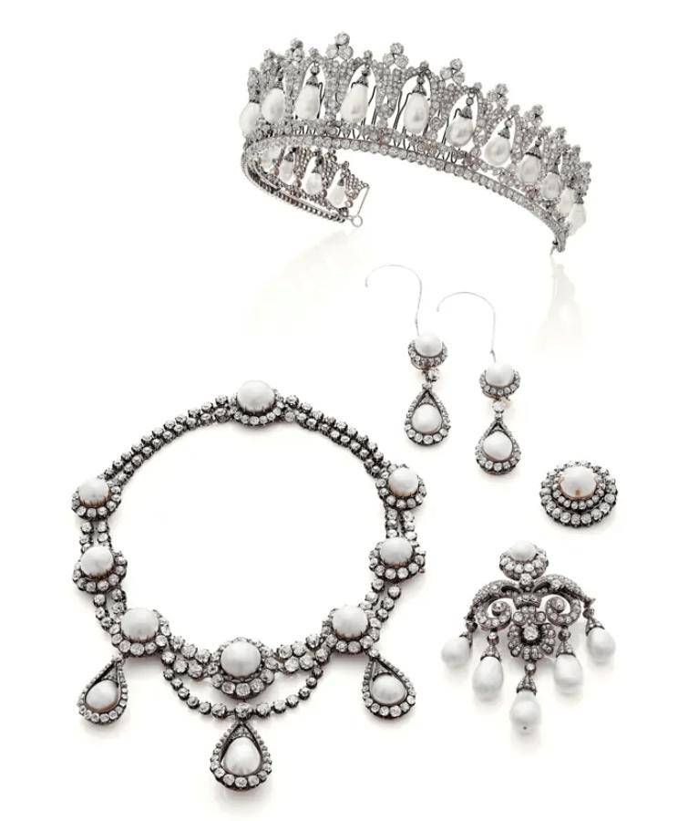 二世才是真正的“珠宝玩咖”瓦力游戏潇洒又会戴玛格丽特(图8) 二世才是真正的“珠宝玩咖”瓦力游戏潇洒又会戴玛格丽特(图8)