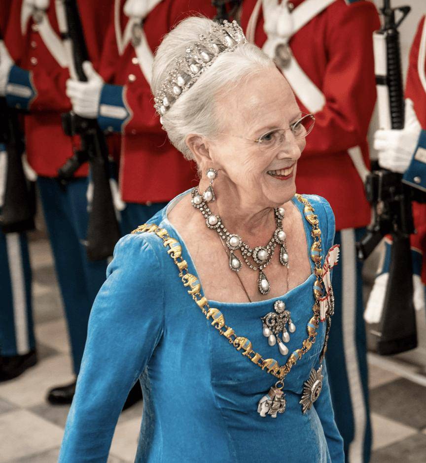 二世才是真正的“珠宝玩咖”瓦力游戏潇洒又会戴玛格丽特(图12) 二世才是真正的“珠宝玩咖”瓦力游戏潇洒又会戴玛格丽特(图12)